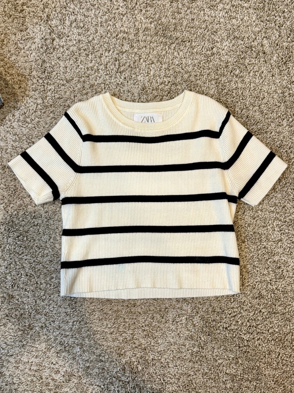 Zara Ivory and Black Striped Short-Sleeve Knit Top Girls Size 11-12